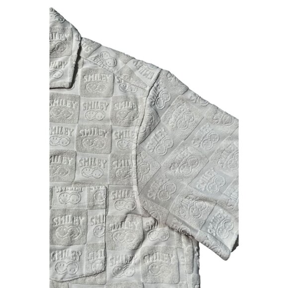 SMILEY x H&M Men’s Terry Cloth Button-Up Shirt – Size-L-–Embossed Smiley Face - Picture 6 of 9